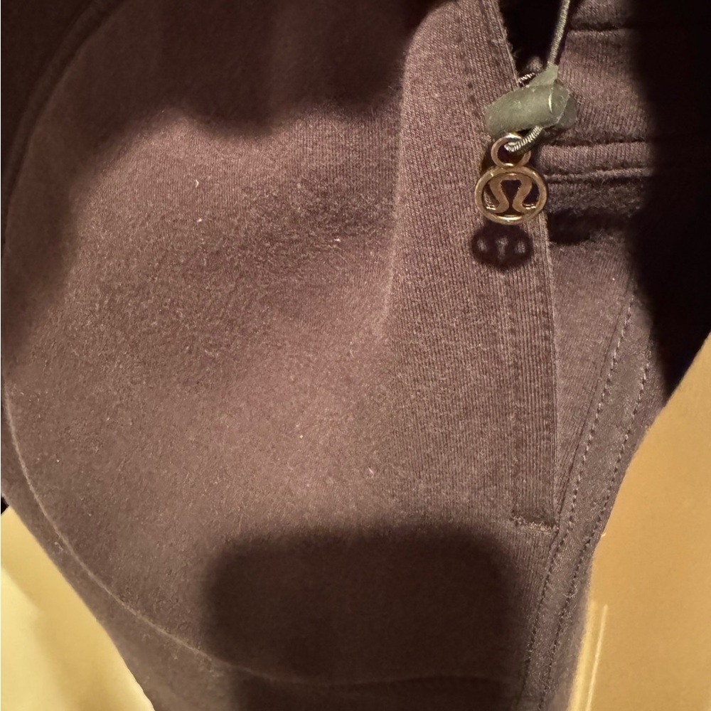 Lululemon Women's reversible Hooded Jacket - Picture 2 of 7